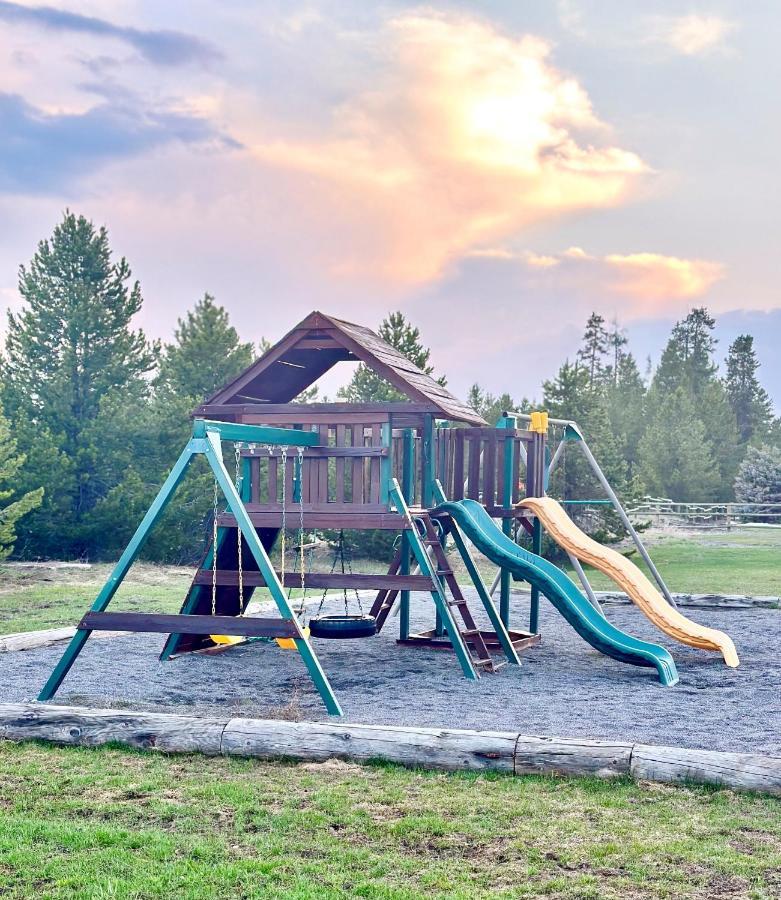 Hibernation Station West Yellowstone Exterior foto