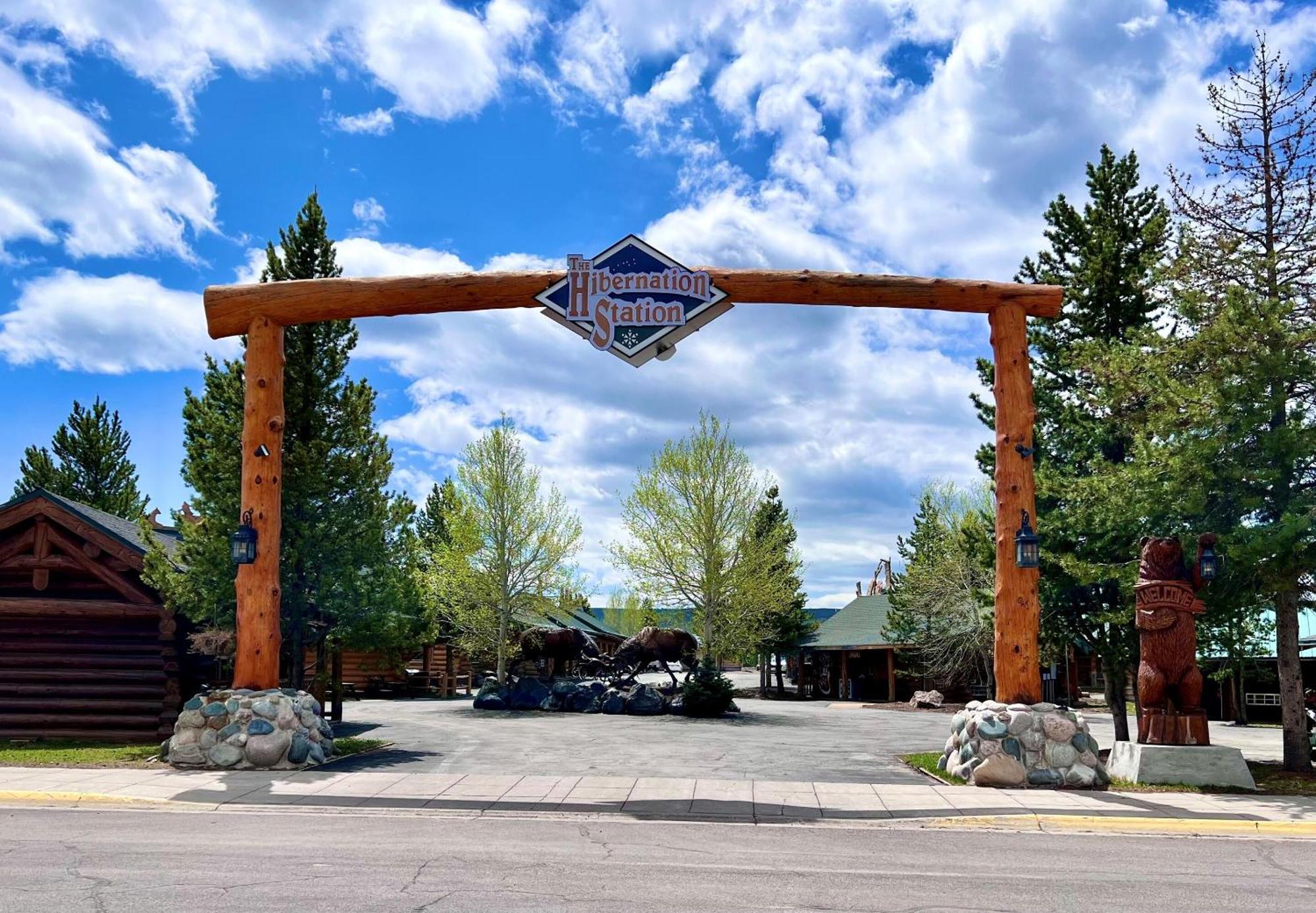 Hibernation Station West Yellowstone Exterior foto