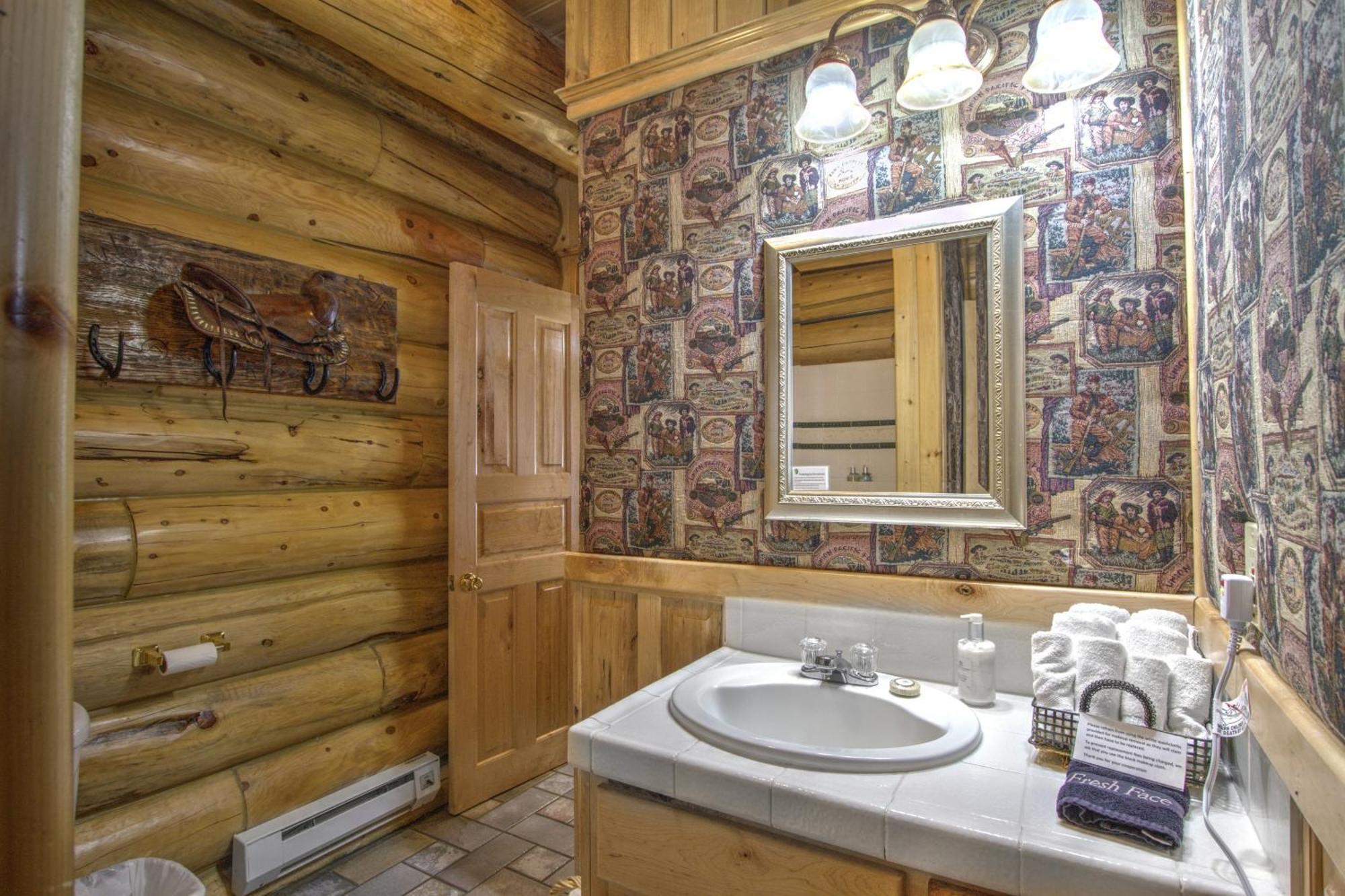 Hibernation Station West Yellowstone Exterior foto