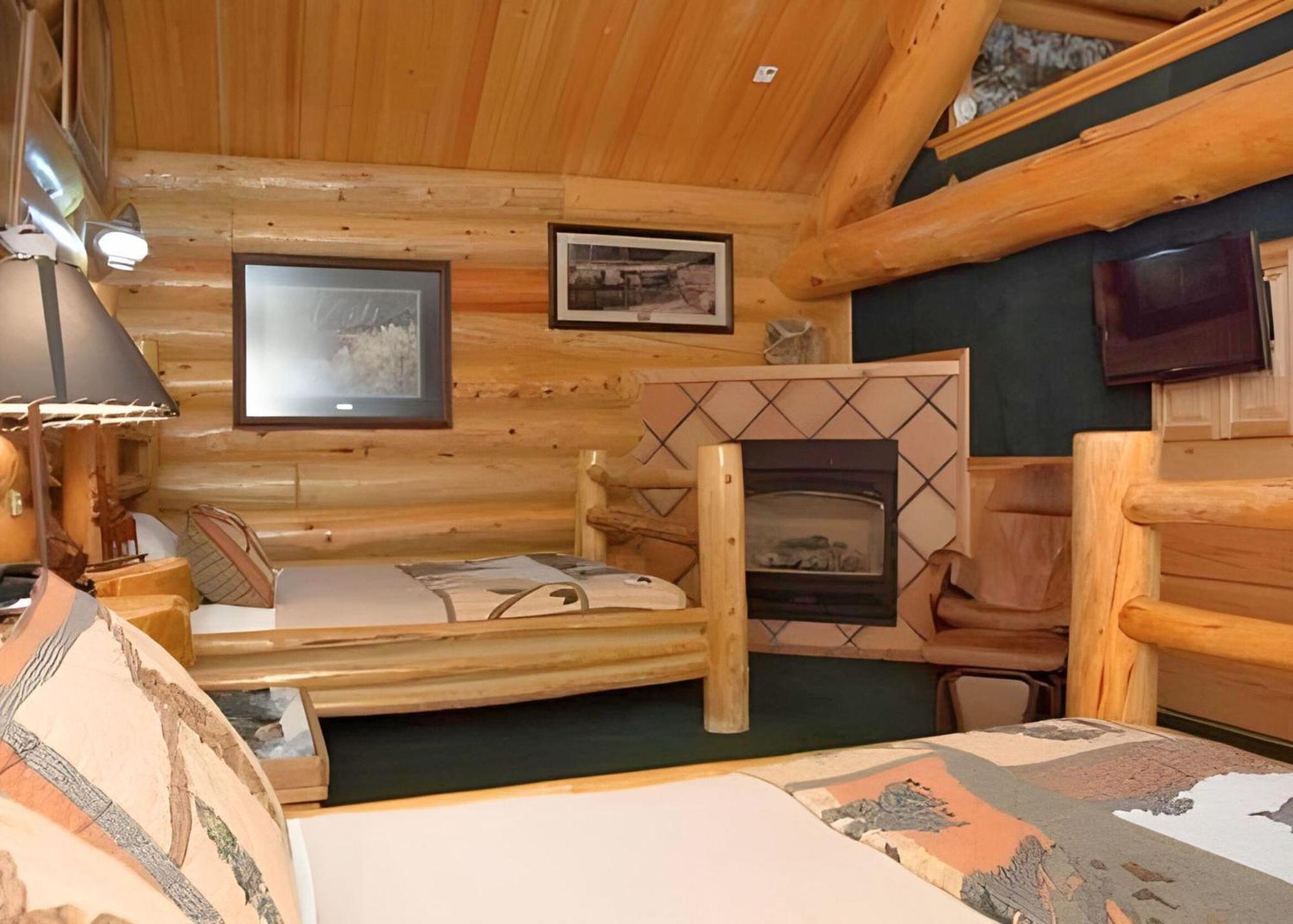 Hibernation Station West Yellowstone Exterior foto