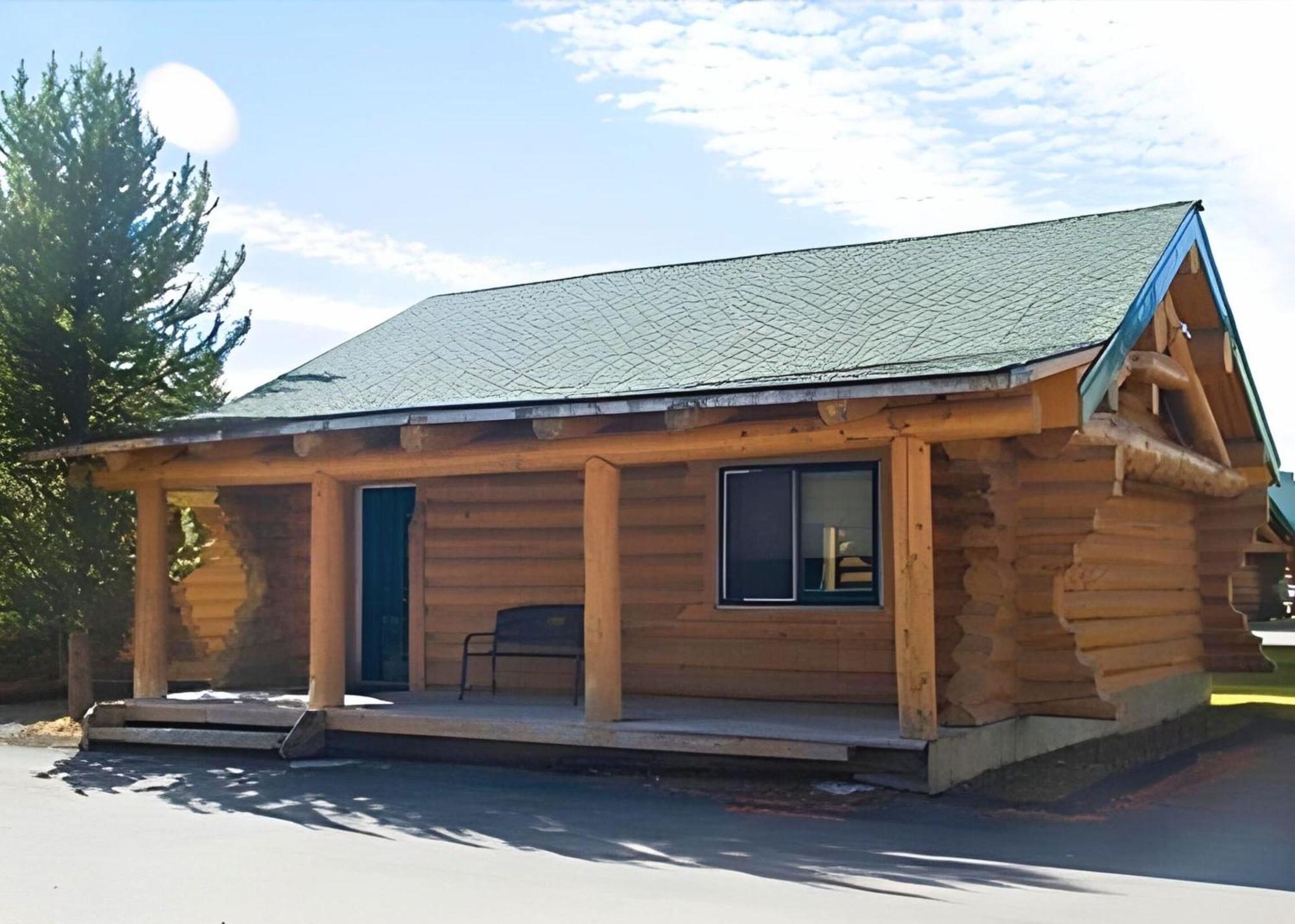 Hibernation Station West Yellowstone Exterior foto