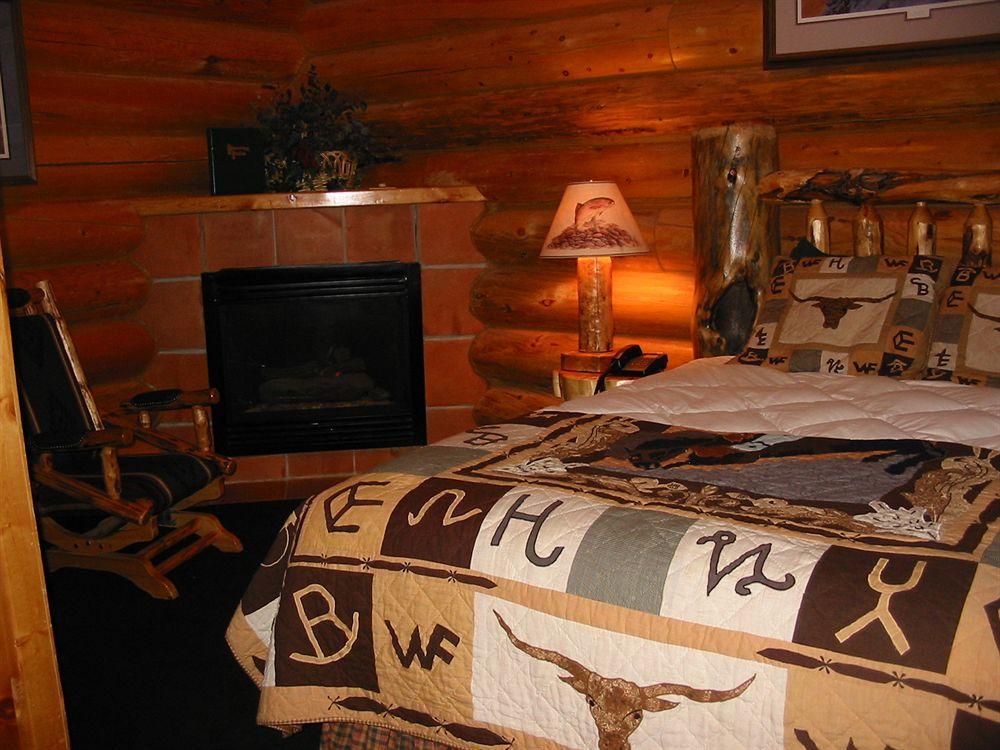 Hibernation Station West Yellowstone Exterior foto