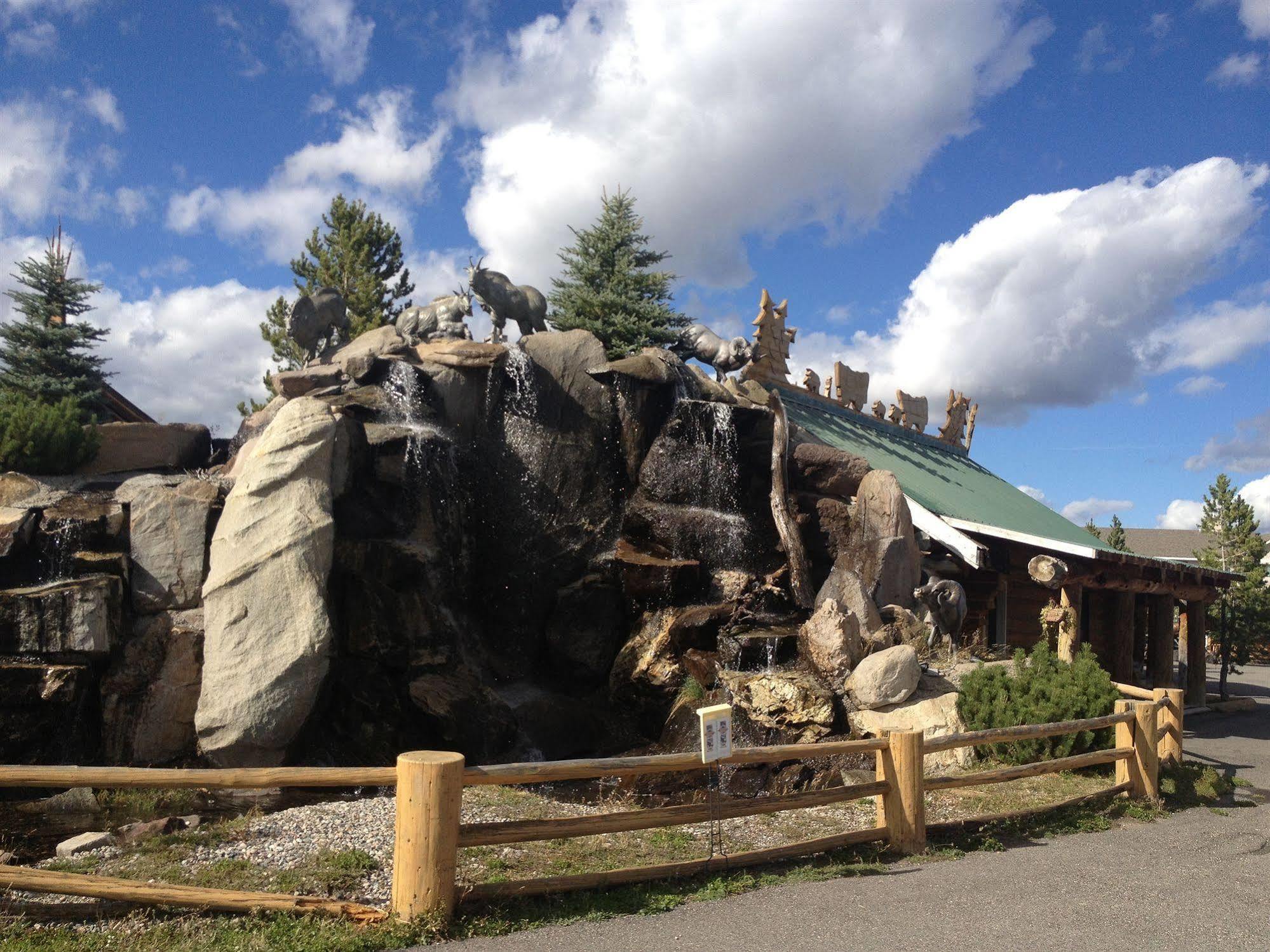 Hibernation Station West Yellowstone Exterior foto